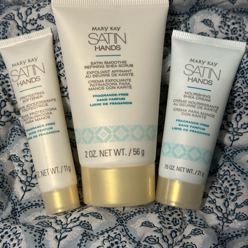 Mary Kay Satin Hands Set